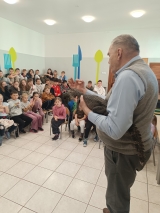 Zajęcia przyrodnicze z panem Andrzejem Pająkiem