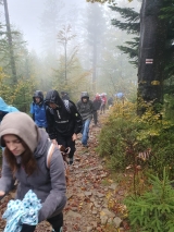 Uczniowie klas 4-8 biorący udział w XXIII Rajdzie Górskim im. Jerzego Kukuczki Uczniowie klas 4-8 biorący udział w XXIII Rajdzie Górskim im. Jerzego Kukuczki